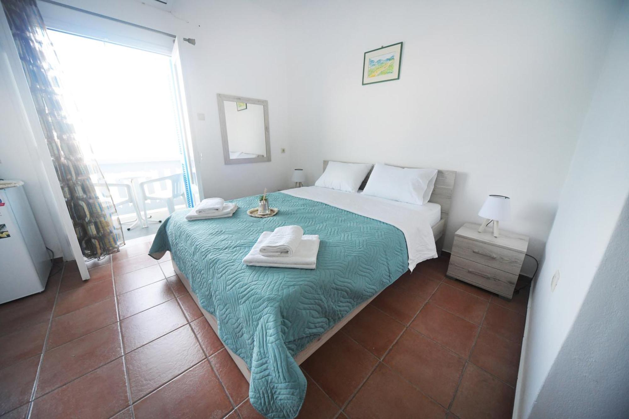 Agialos Rooms Kalymnos Town Bagian luar foto
